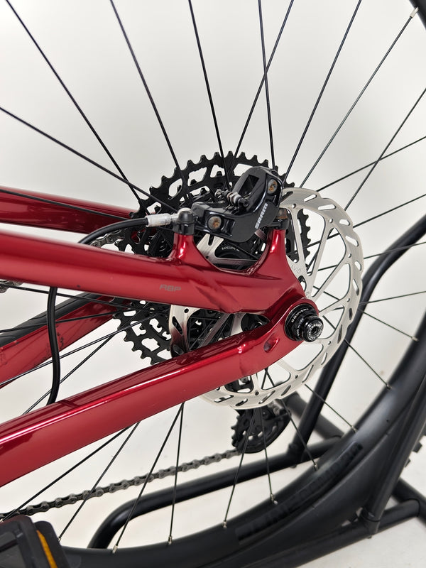 Trek Remedy 7 2022/ LARGE / RRP: £2,750.00 / Very Good Condition