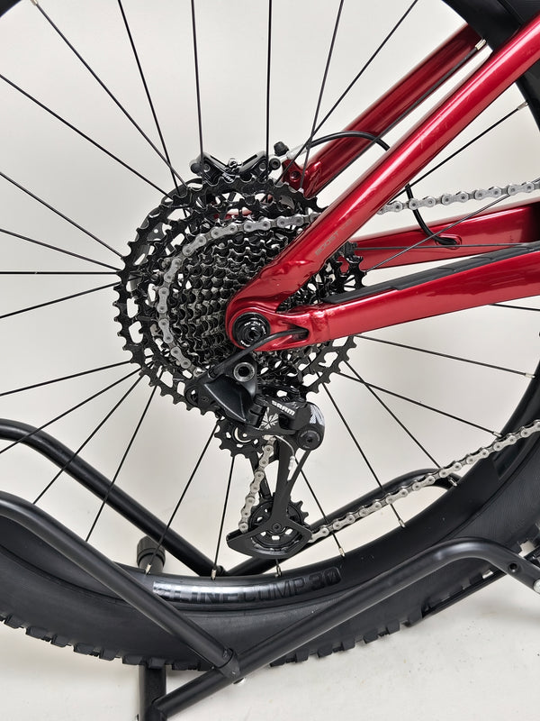 Trek Remedy 7 2022/ LARGE / RRP: £2,750.00 / Very Good Condition