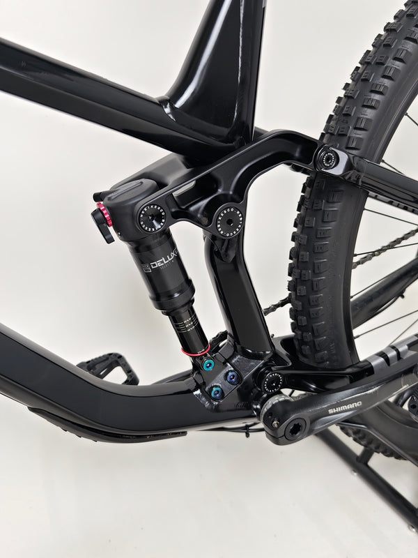NS Bikes Define AL 130 2 2023 - High-resolution view of the rear triangle showcasing the bike's construction from NS Bikes.