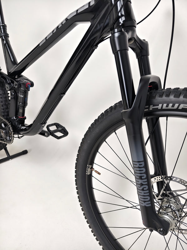 NS Bikes Define AL 130 2 2023 - Detailed view of the bottom bracket and drivetrain showcasing quality craftsmanship from NS Bikes.