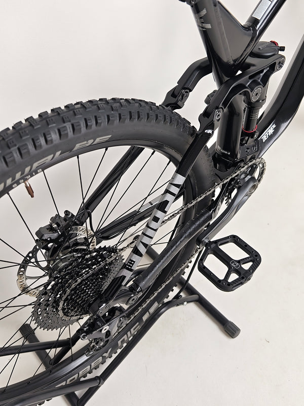 NS Bikes Define AL 130 2 2023 - Side view of the bike showcasing its lightweight frame and quality components from NS Bikes.