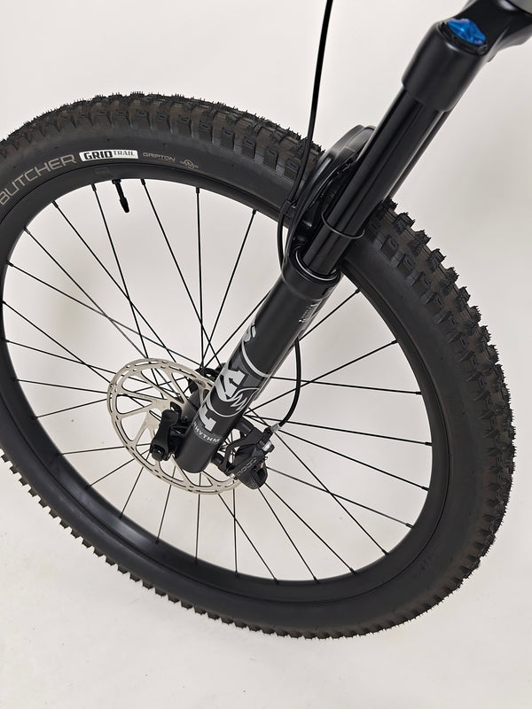 Specialized Status 160/ LARGE (S4) / RRP: £2,900.00 / Excellent Condition