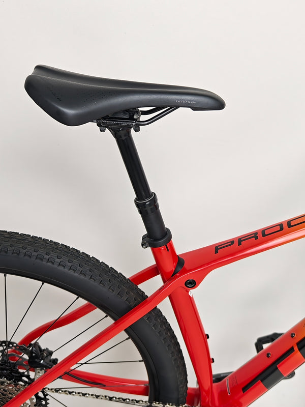 Trek Procaliber 9.5 Carbon/ MEDIUM- LARGE / RRP:£1,600.00 / Very Good Condition