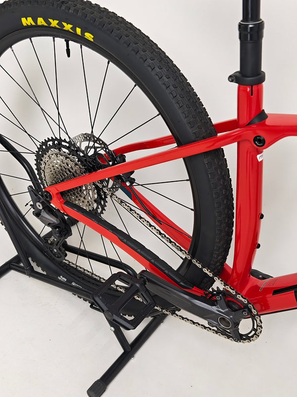 Trek Procaliber 9.5 Carbon/ MEDIUM- LARGE / RRP:£1,600.00 / Very Good Condition