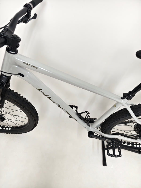 Whyte 905 V4 2023/ LARGE / RRP: £2,099.00 / Excellent Condition!