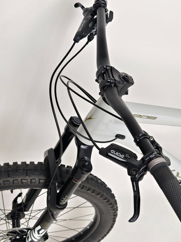 Whyte 905 V4 2023/ LARGE / RRP: £2,099.00 / Excellent Condition!