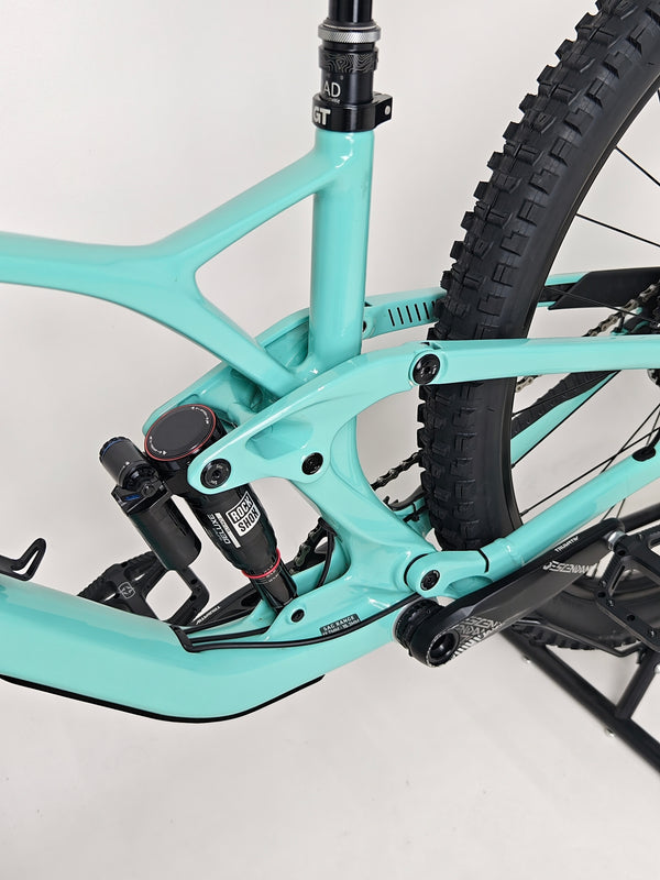 Close-up view of frame geometry and design elements on the GT Sensor Carbon Pro LE 2024 mountain bike.