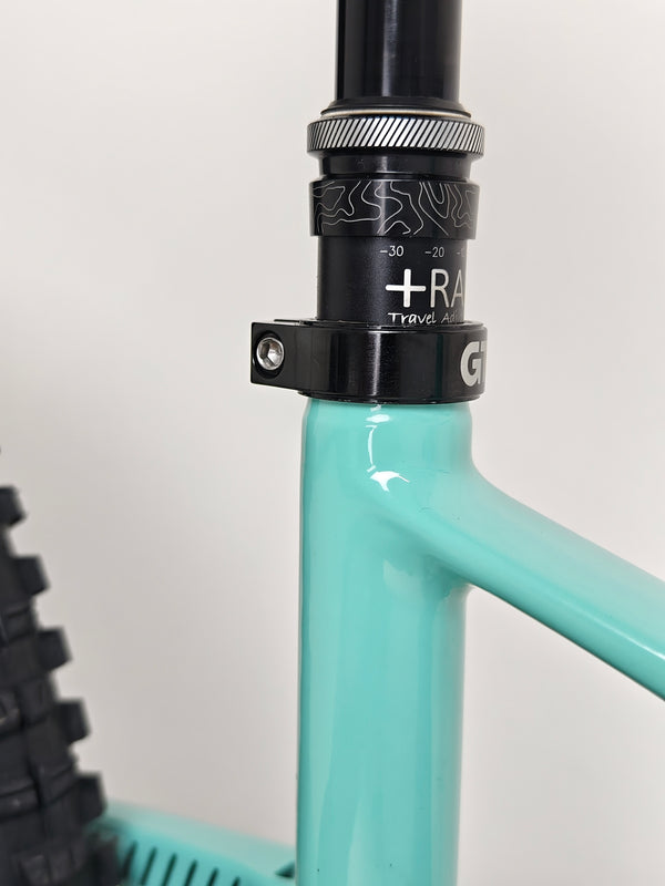 Close-up of bike frame at the bottom bracket of the GT Sensor Carbon Pro LE 2024 mountain bike, highlighting construction.