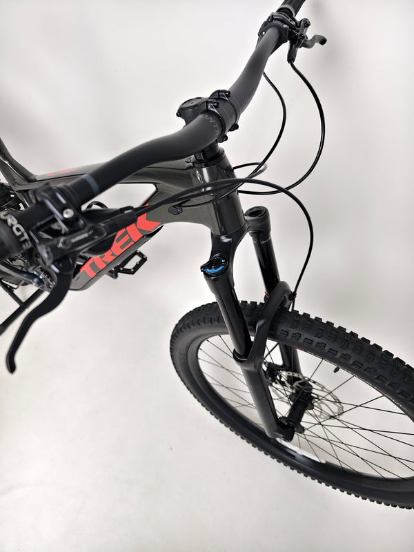 Trek Slash 7 2022 showing drivetrain mechanics showcasing precision engineering in Excellent Condition - Large Frame.