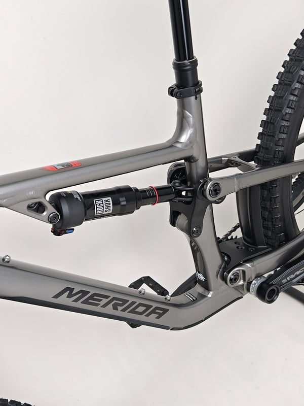 Image showcasing the pedals and crankset on the Merida One-Sixty 500 29 2023 mountain bike.
