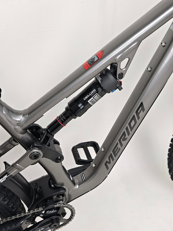 Close-up of the chain and rear sprocket on the Merida One-Sixty 500 29 2023 mountain bike.