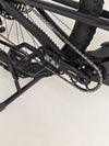 Detail of the bike's rear derailleur on the Santa Cruz Hightower R / AL 2023, highlighting high-quality components at eMado.