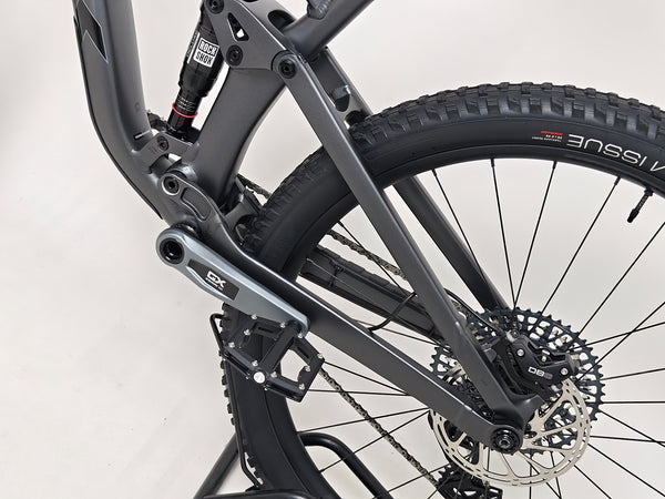 Trek Top Fuel 8 GX AXS 2024 LARGE Frame in Excellent Condition at eMado Bikes, emphasizing its stunning aesthetic appeal for mountain bikers.