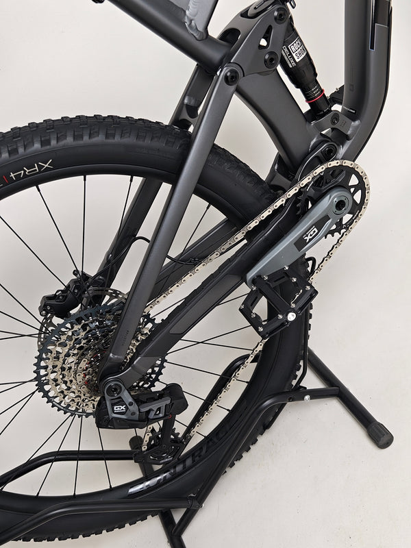 Close examination of Trek Top Fuel 8 GX AXS 2024 LARGE Frame in Excellent Condition at eMado Bikes showcasing design elements.