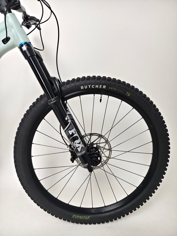Specialized Status 160 in Very Good Condition at eMado Bikes - image highlighting the maximum rider height range.