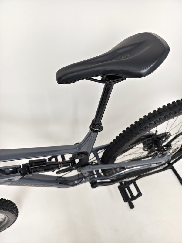 Nukeproof Mega 290 2023 showcasing wheel details and branding in excellent used condition at eMado Bikes.