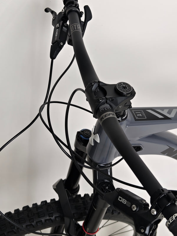 Nukeproof Mega 290 Alloy Comp 2023 side angle emphasis in excellent used condition at eMado Bikes.