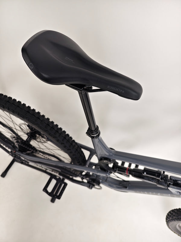 Nukeproof Mega 290 2023 with high-quality components shown in excellent condition available at eMado Bikes.