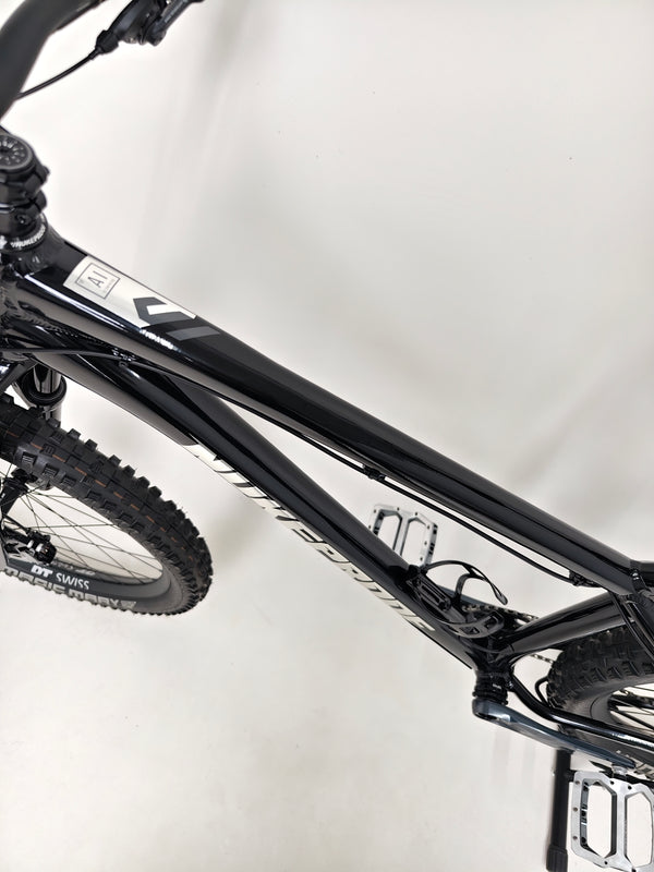 Nukeproof Scout 275 RS 2023 in excellent used condition, with detailed view on its frame welds and quality.