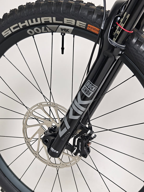 Nukeproof Scout 275 RS 2023 in excellent used condition, focused on showcasing the performance-oriented design.