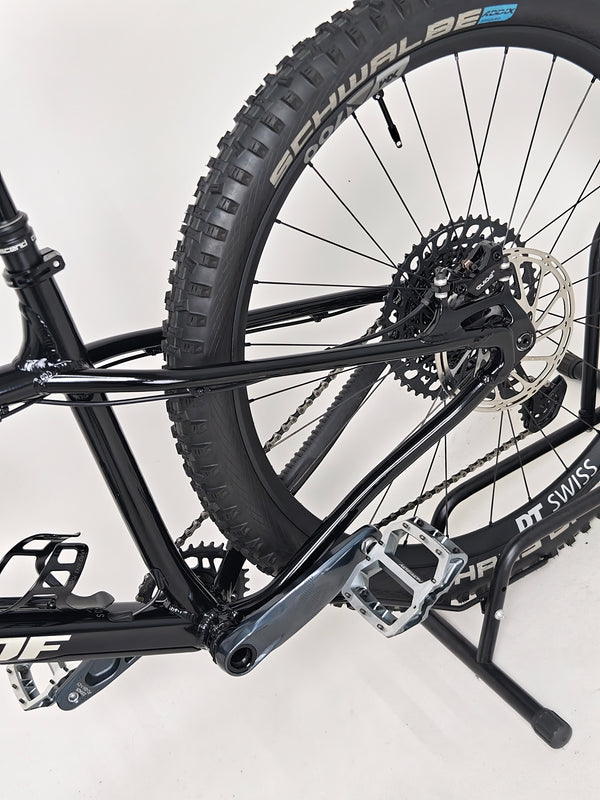 Nukeproof Scout 275 RS 2023 in excellent used condition, showcasing the beautiful black frame finish.