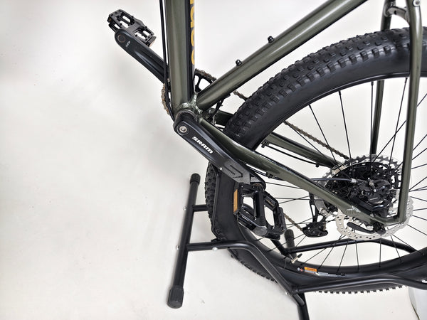 Functional aspect of the 2023 Cannondale CUJO 2 in Medium - Used Cannondale CUJO 2 in Medium at eMado, ideal for mountain bikers.