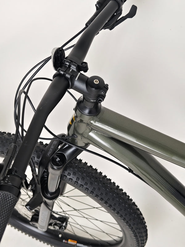 Casual shot displaying the 2023 Cannondale CUJO 2 in Medium - Used Cannondale CUJO 2 in Medium at eMado, highlighting its rideability.