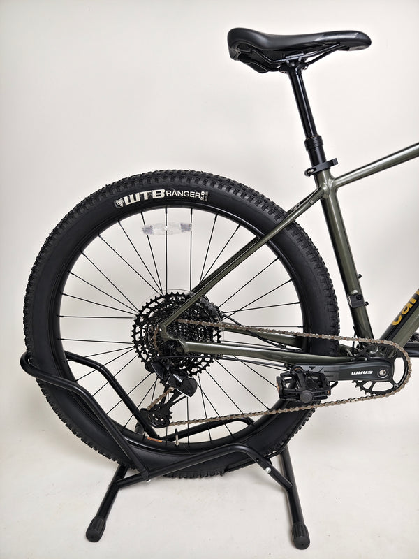 Relaxed angle of the 2023 Cannondale CUJO 2 in Medium - Used Cannondale CUJO 2 in Medium at eMado, showcasing its design.