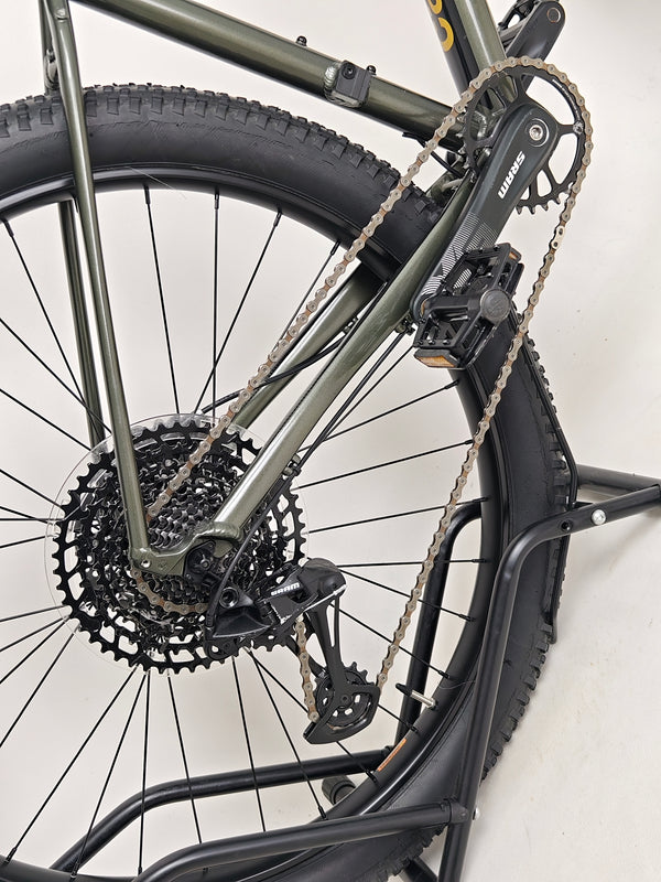 Focused visual of the 2023 Cannondale CUJO 2 in Medium - Used Cannondale CUJO 2 in Medium at eMado, showing its versatility.