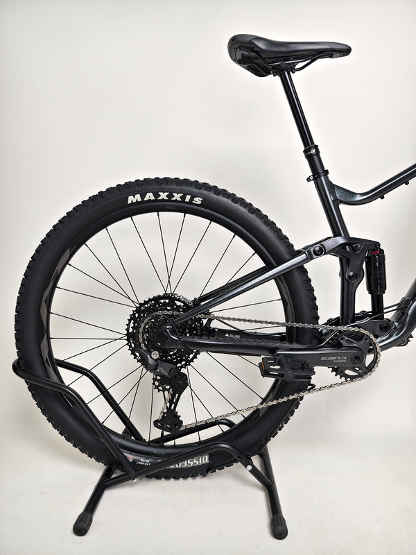 Giant Stance 29 2 2024 displaying the intricate design of its forks and frame geometry.