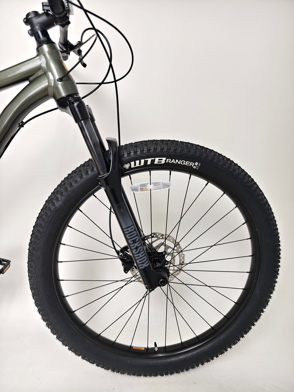 Snapshot of the 2023 Cannondale CUJO 2 showcasing its operational features.