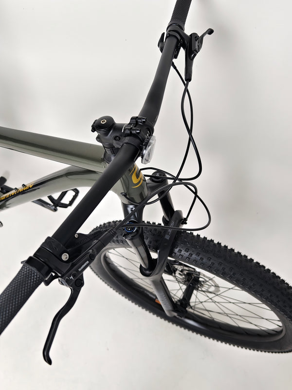 Pedal and drivetrain components of the 2023 Cannondale CUJO 2 mountain bike.