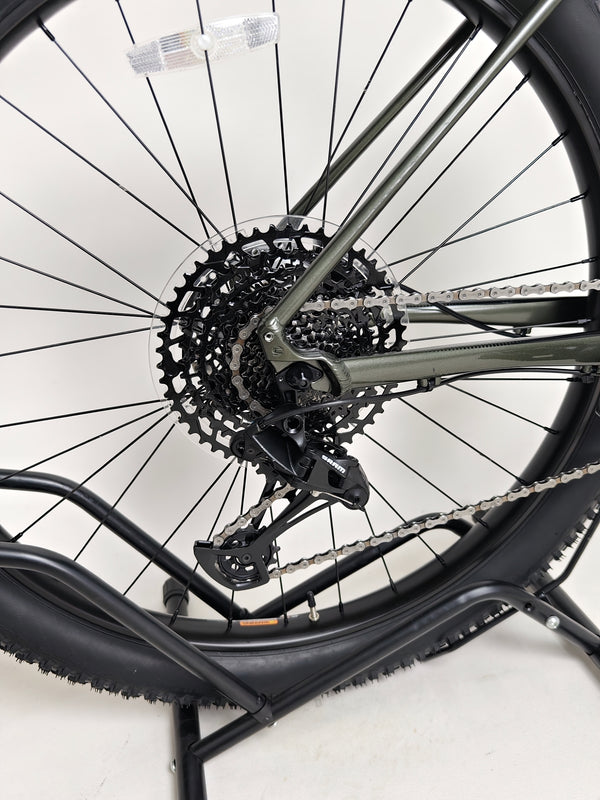 2023 Cannondale CUJO 2 positioned for display, showcasing its stylish design.