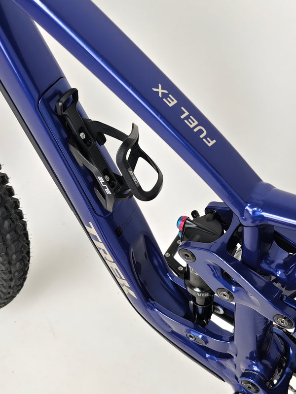 Trek Fuel EX 7 2024 Gen 6 (upgraded), M-L in Very Good Condition - focused view of the bike's disc brakes.