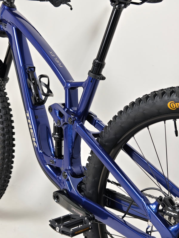 Trek Fuel EX 7 2024 Gen 6 (upgraded), M-L in Very Good Condition - view of the handlebars and controls.