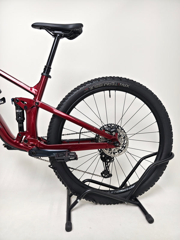 Trek Top Fuel 8 XT 2023 Mountain Bike in Very Good Condition - Front Brake Detail