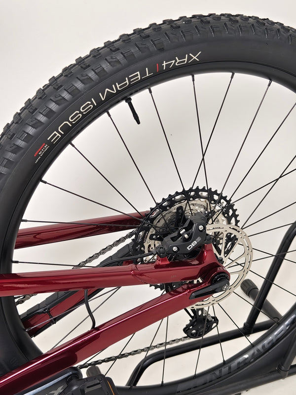 Trek Top Fuel 8 XT 2023 Mountain Bike in Very Good Condition - Front Detail with Brakes