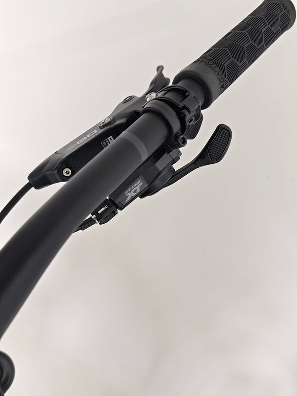 Trek Top Fuel 8 XT 2023 Mountain Bike in Very Good Condition - Side View with Pedals