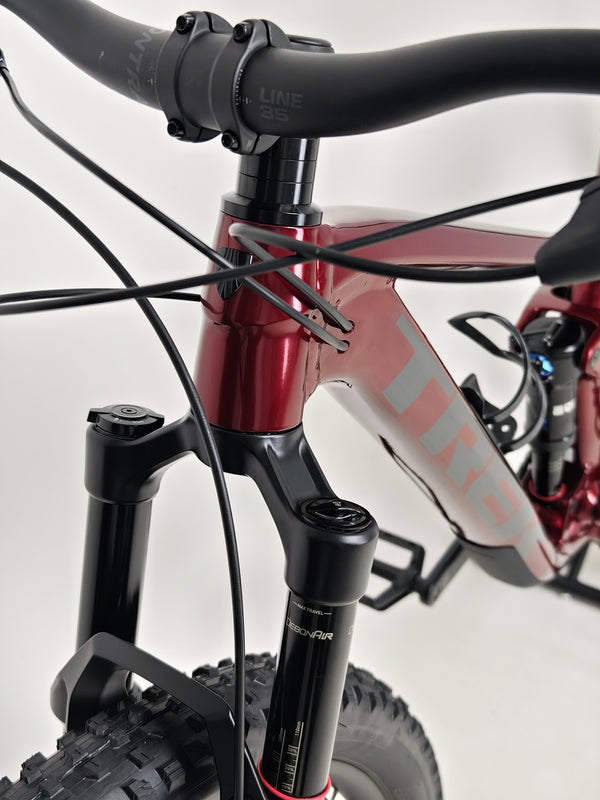 Trek Top Fuel 8 XT 2023 Mountain Bike in Very Good Condition - Full Shot with Background