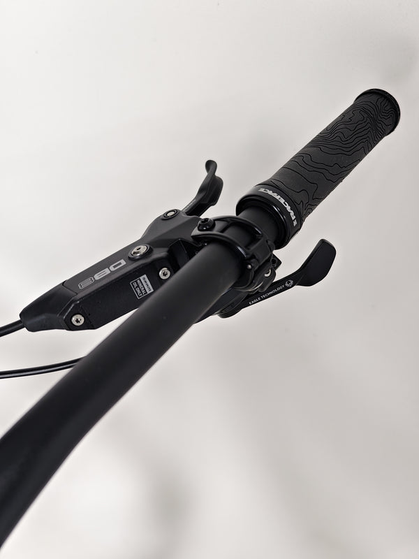 Overall view of the Transition Smuggler NX 2024 in medium highlighting its custom build and specifications.