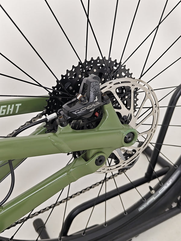 Norco Sight A2 2021 bike in bright green color, showcasing its attractive frame design.