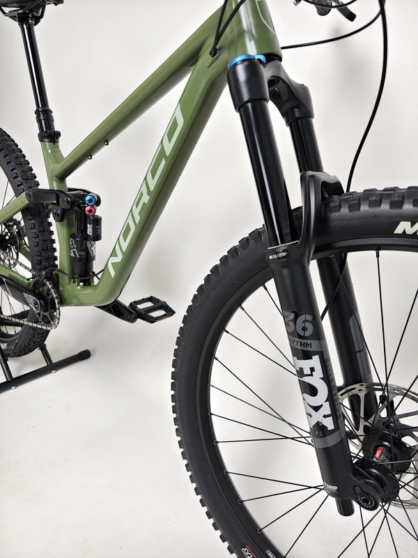SRAM NX Eagle gearing system on the Norco Sight A2 2021 mountain bike, emphasizing its 12-speed capability.