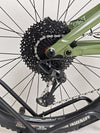 Sleek view of the Norco Sight A2 2021 bike showcasing its colors and design features.