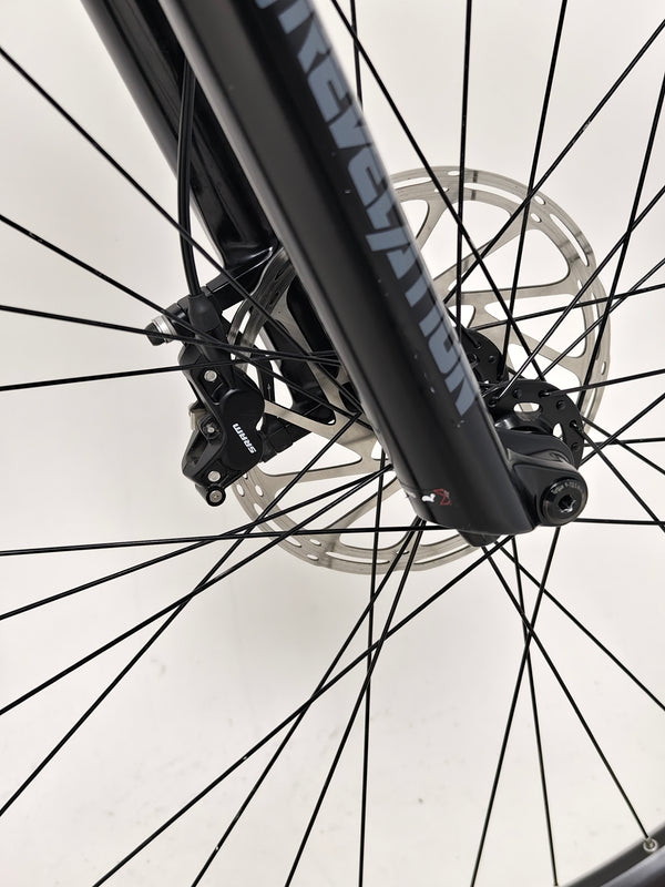 Detailed view of the frame's welds on the Lapierre Zesty AM 5.9 LARGE, indicating fine craftsmanship.