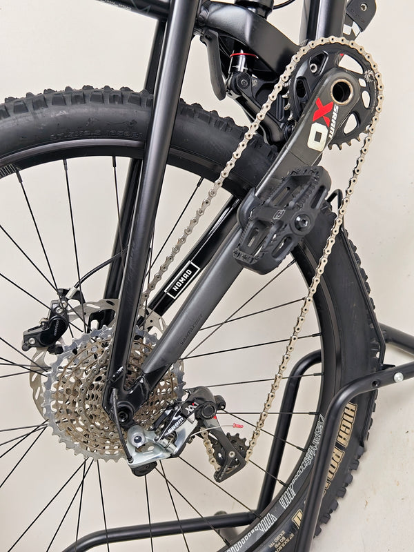 Santa Cruz Nomad Alloy R / SRAM XX1 / HOPE Hubs / E.13 / XL / Top-Spec / Very Good Condition! - Close-up of the SRAM Code RSC hydraulic disc brakes showcasing their superior stopping power.