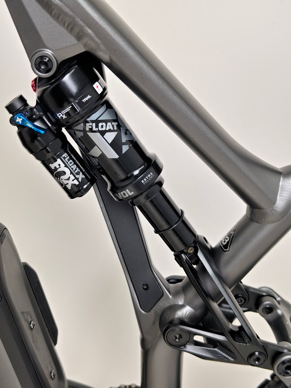 Specialized Stumpjumper EVO Comp Alloy 29/27.5 MULLET / MEDIUM S3 / Very Good Condition - Artistic photo showcasing the bike in action.