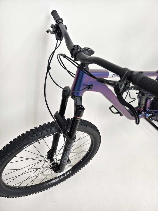 Mechanics view of the Voodoo CANZO Pro 2026 LARGE Dropper bike, focusing on drivetrain detailing indicative of Like NEW quality.