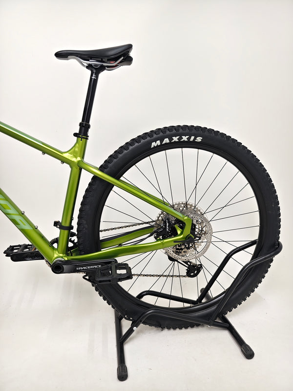 The versatility of Merida Big Trail 700 2024 - LARGE with Dropper, RRP: £2,000.00 in Excellent Condition.