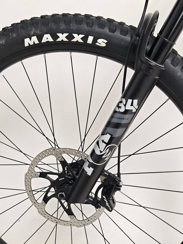 Merida Big Trail 700 2024 Mountain Bike's technical specifications - LARGE, Dropper, RRP: £2,000.00.