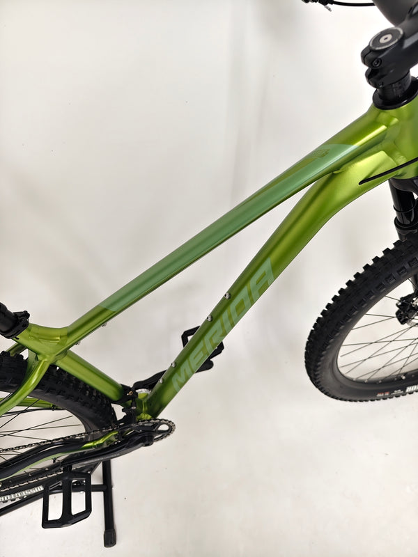 Merida Big Trail 700 2024 showcasing its advanced braking system - LARGE, Dropper, RRP: £2,000.00.